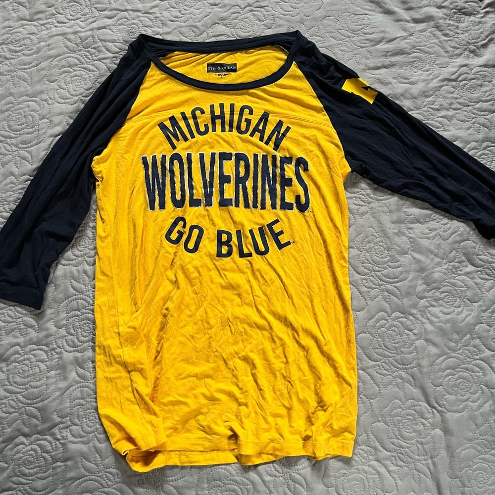 University of Michigan 3/4 Sleeve shirt